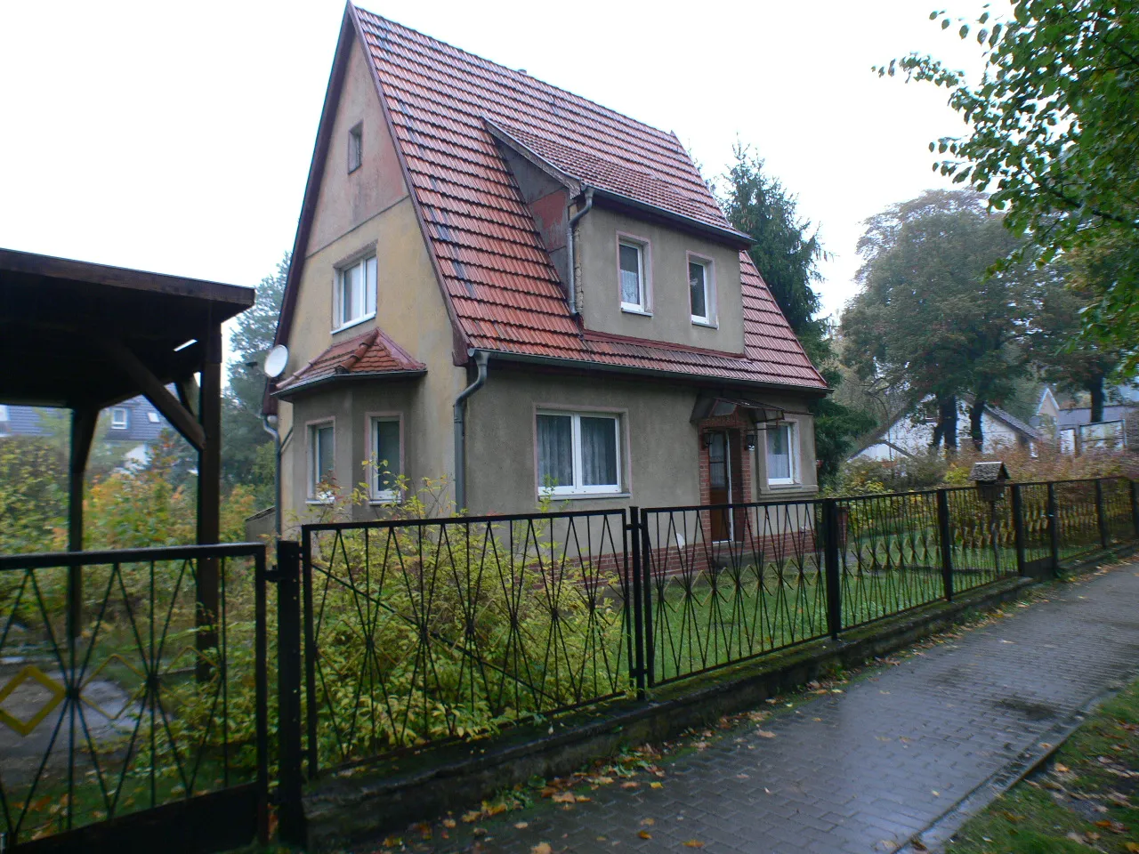 Haus von Stadtrandimmobilien